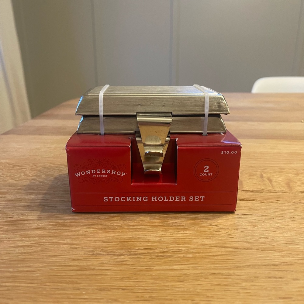 Brand New 2 Pack Silver Wondershop Stocking Holder